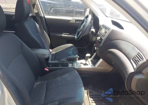 2011 Subaru Forester 2.5X Premium из США, поврежденный, VIN JF2SHADC4BH726106